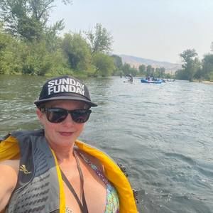 Meet your Posher, Christine